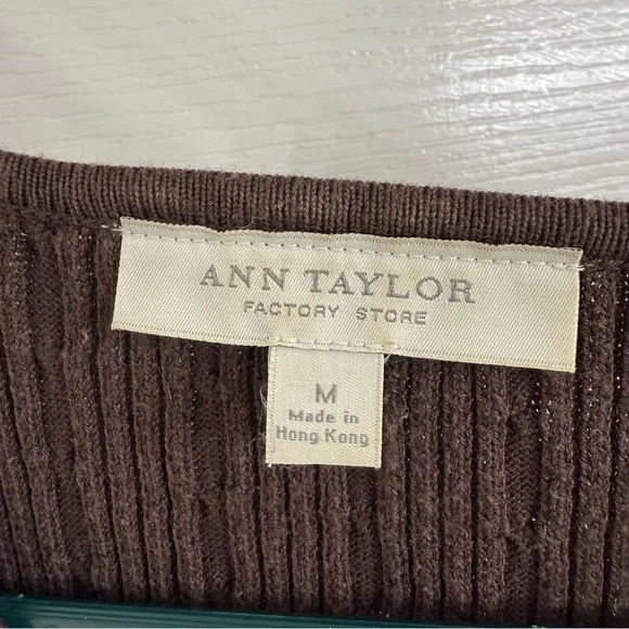 Ann Taylor Factory Chocolate Brown V-Neck Cable Knit Sweater Size M Medium - Picture 3 of 6